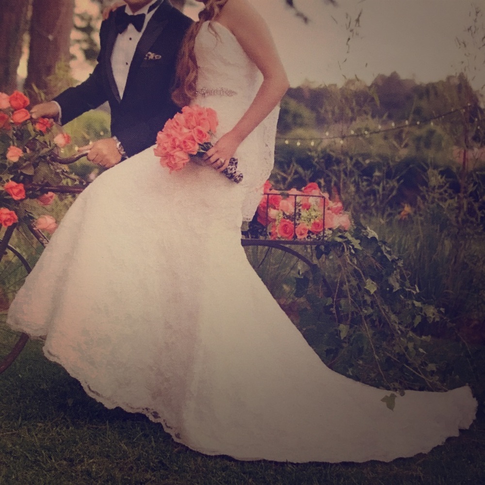 ENZOANI - Italian Lace Wedding Dress